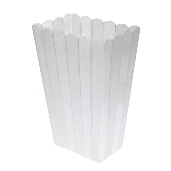 Plastic Scalloped Container with Lines, 7-1/2-Inch, Clear